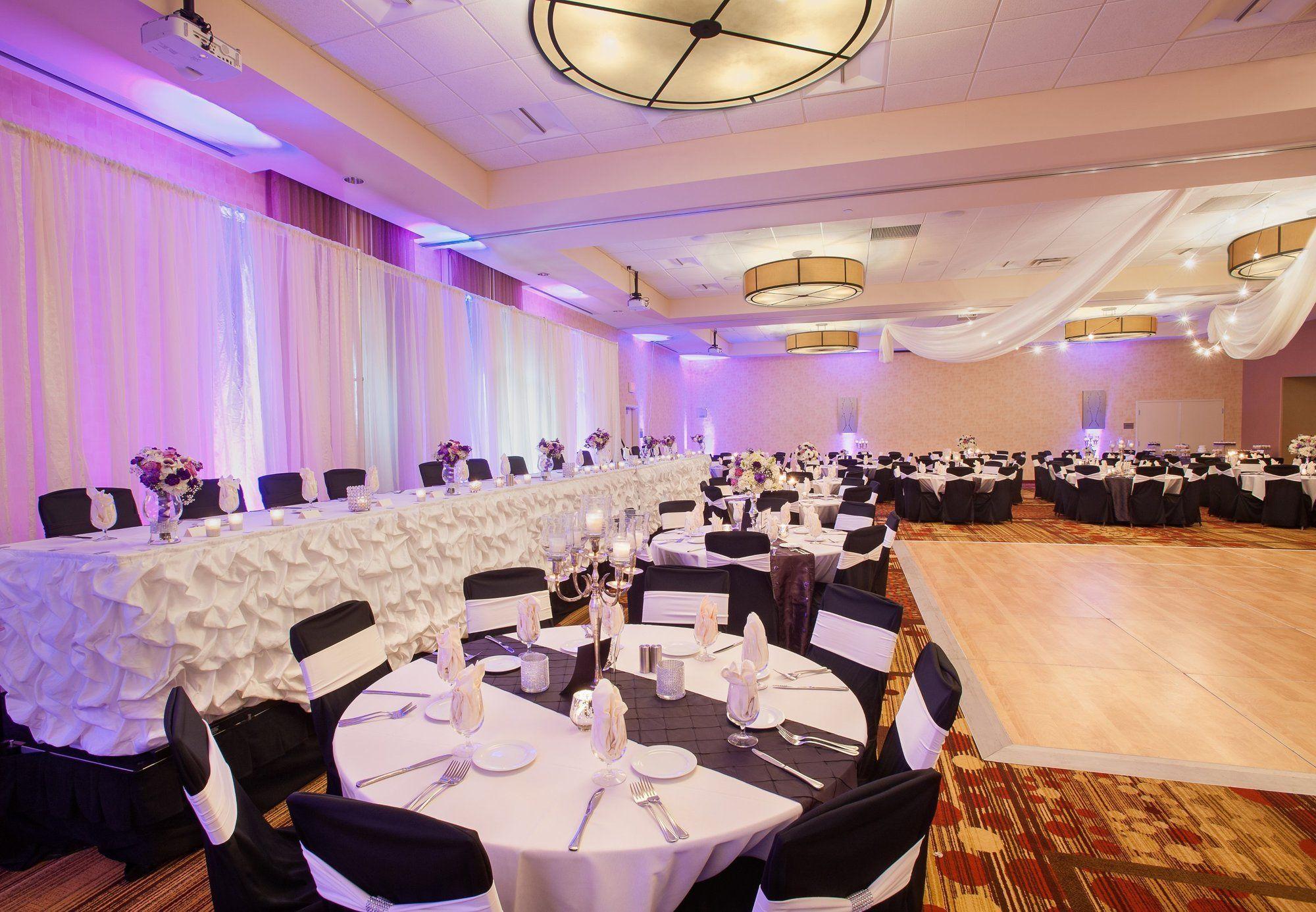 Courtyard Mankato Hotel & Event Center Exterior photo